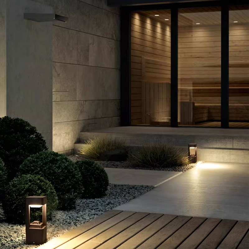 Świecąca lampa podłogowa, sola – Outdoor Lighting Art recenzja i cena